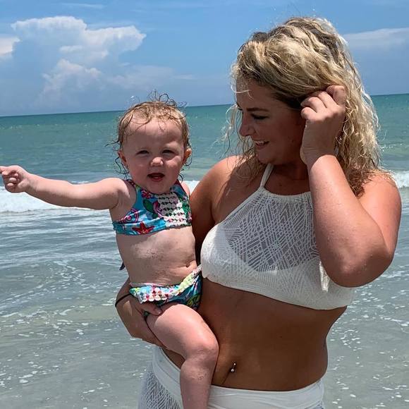 Meet your Posher, Hannah - Picture 1 of 1